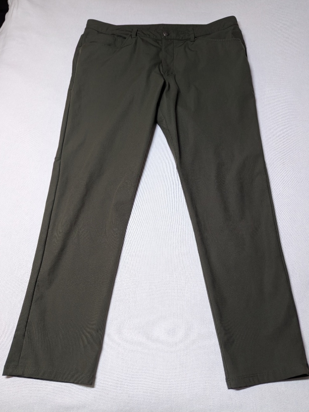 Lululemon ABC Slim-Fit 5 Pocket Pant - Size 38
